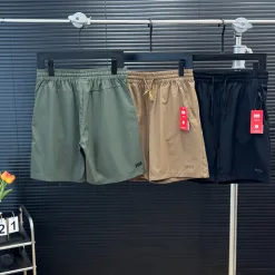 Hochwertige Helly Hansen Shorts Schwarz Casual Luxury