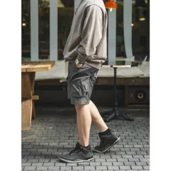 Luxuriöse Oakley Shorts im Patchwork-Stil