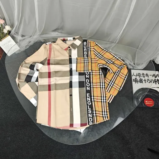 Hochwertige Burberry Langarm Baumwolle Klassischer Stil