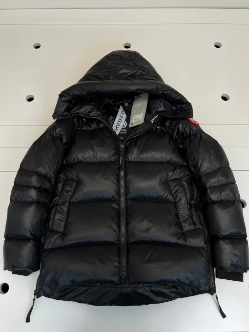 Hochwertige Daunenjacke von Canada Goose in der Black Collection