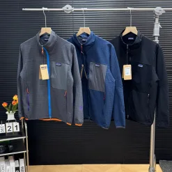 Hochwertige Patagonia Mäntel im schwarzen Strickstil