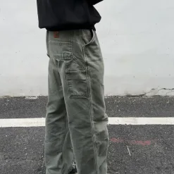 Luxus-Overalls von Carhartt aus der Black Leather Washed Collection