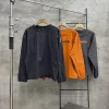 Hochwertiges Salomon Langarmshirt aus schwarzem Nylon, eleganter Luxus