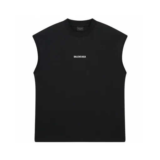 Hochwertige Balenciaga-Kollektion mit kurzen Ärmeln im Used-Look