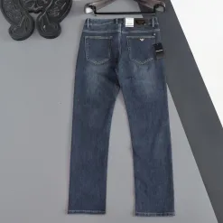 Hochwertige Armani Jeans Denim Washed Kollektion