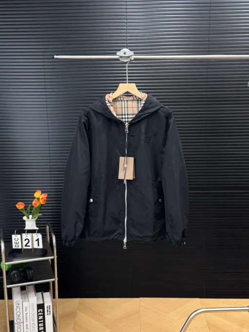 Bestseller Burberry Mäntel Schwarz Polyester Klassisch Luxus