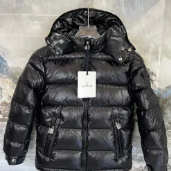 Premium Moncler Jacken Weiß Nylon Bestickt Stil