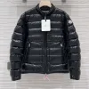 Bestseller Irreführende Daunenjacke aus weißem Nylon, klassische Kollektion