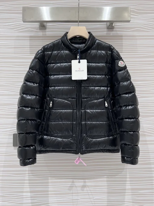 Bestseller Irreführende Daunenjacke aus weißem Nylon, klassische Kollektion