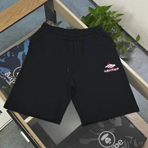 Premium Balenciaga Shorts im schwarzen Logo-Stil