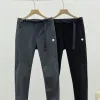 Hochwertige Descente-Hose in Schwarz, lässiger Stil