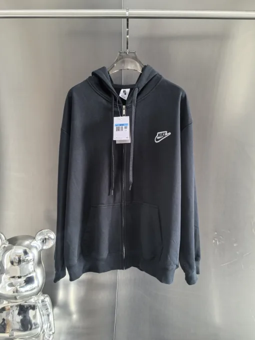 Luxus-Jacken von Nike aus schwarzer Baumwolle mit Stickerei