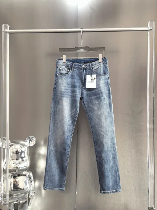 Hochwertige Moncler Jeans Denim Washed Kollektion