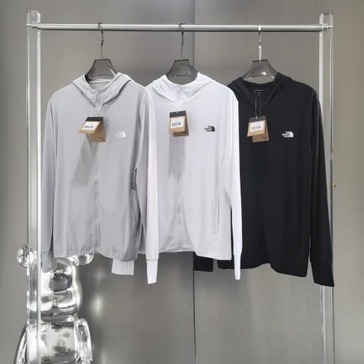 Premium The North Face Sonnenschutzkleidung Schwarze Seide im Logo-Stil