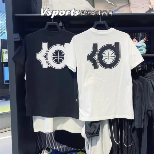 Hochwertiges Nike Kurzarmshirt im schwarzen Print-Stil