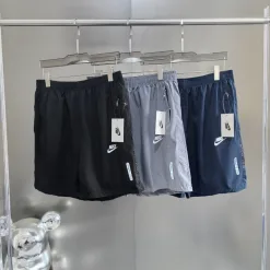 Hochwertige Nike Shorts im schwarzen Stil