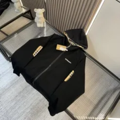 Luxus-Mäntelkollektion von Burberry