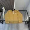 Hochwertige Carhartt-Mantelkollektion