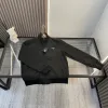Luxus Prada Mantel im soliden Stil