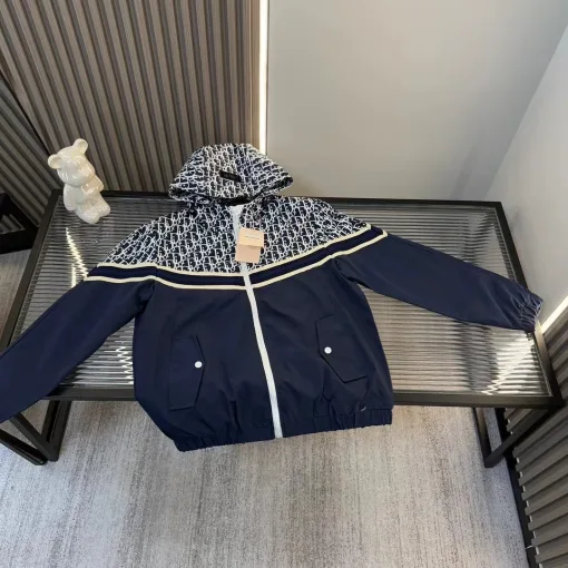 Hochwertiger Dior-Mantel