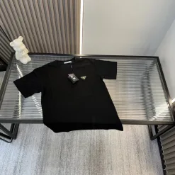 Prada-Kurzarm-Stil in Premiumqualität