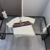 Hochwertiger Gucci-Stil mit kurzen Ärmeln