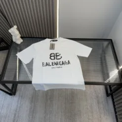 Premium Balenciaga Kurzarm Logo Luxus