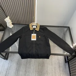 Hochwertige bestickte Mantelkollektion von Ralph Lauren