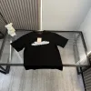 Luxuriöse Dior Kurzarmkollektion