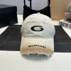 Luxus Balenciaga Hut Distressed Kollektion