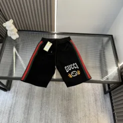Hochwertige Gucci-Shorts mit Luxus-Stickerei