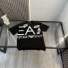 Hochwertiger Armani-Stil mit kurzen Ärmeln