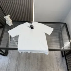 Luxuriöse Prada Kurzarm-Printkollektion