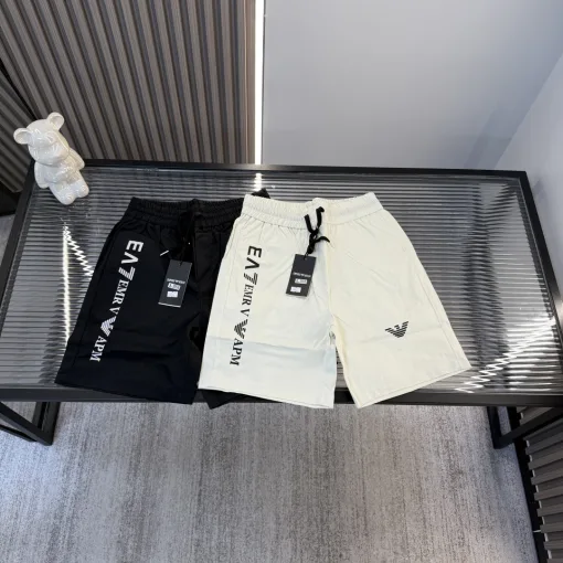 Luxus-Shorts-Printkollektion von Armani