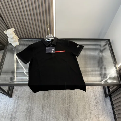 Hochwertiges Prada Kurzarm-Leder-Modell