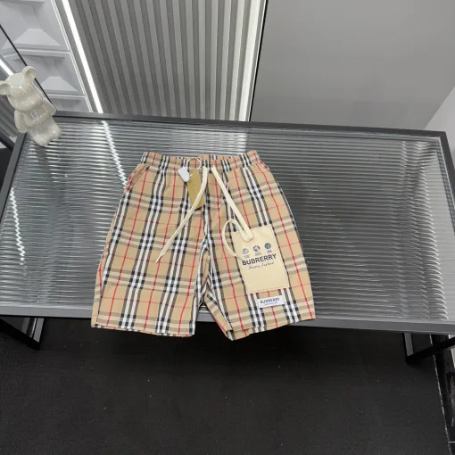 Hochwertige Burberry Shorts Striped Kollektion