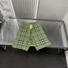 Bestseller Burberry Shorts im Strickkaro-Stil