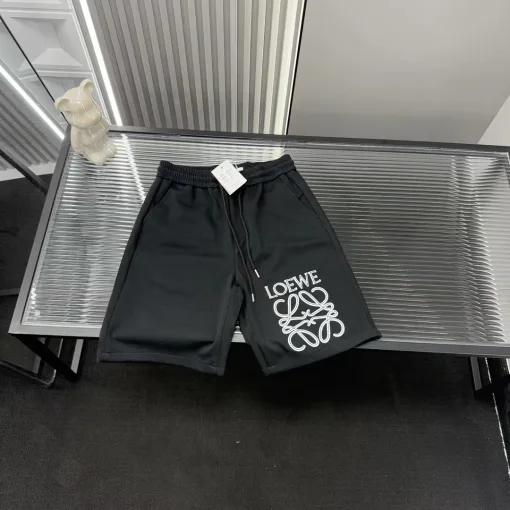 Hochwertige Shorts im Logo-Stil von Loewe