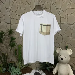 Hochwertige Burberry Kurzarm-Kollektion aus weißer Baumwolle