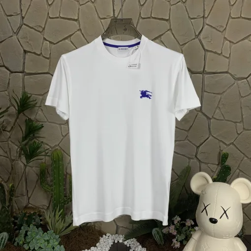 Luxuriöse Burberry-Kollektion mit kurzärmligem Stricklogo