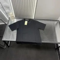 Bestseller der Gucci-Kollektion mit kurzen Ärmeln und Stickereien