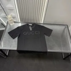 Hochwertiger Gucci-Stil mit kurzen Ärmeln