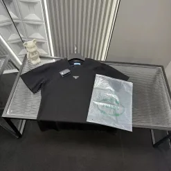 Bestseller Prada Kurzarm Schwarz Baumwolle Logo Style