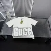 Hochwertiges Gucci-Kurzarmshirt im weißen Logo-Stil