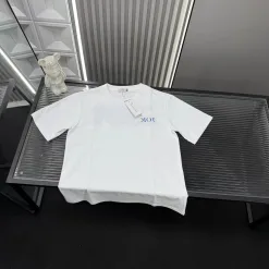Premium Dior Kurzarm-Kollektion mit weißem Logo