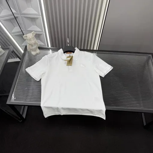 Hochwertiges Burberry Kurzarm-Shirt im weißen bestickten Stil