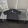 Hochwertige Louis Vuitton Kurzarm-Kollektion mit schwarzem Strass
