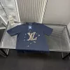 Hochwertiges Louis Vuitton Kurzarmhemd im Marine-Stil mit Stickerei