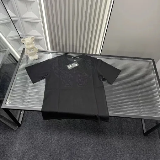 Luxuriöse Chrome Hearts Kurzarm-Kollektion mit schwarzem Logo