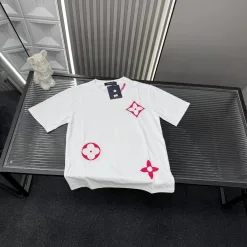 Premium Louis Vuitton Kurzarm-Kollektion in Weiß